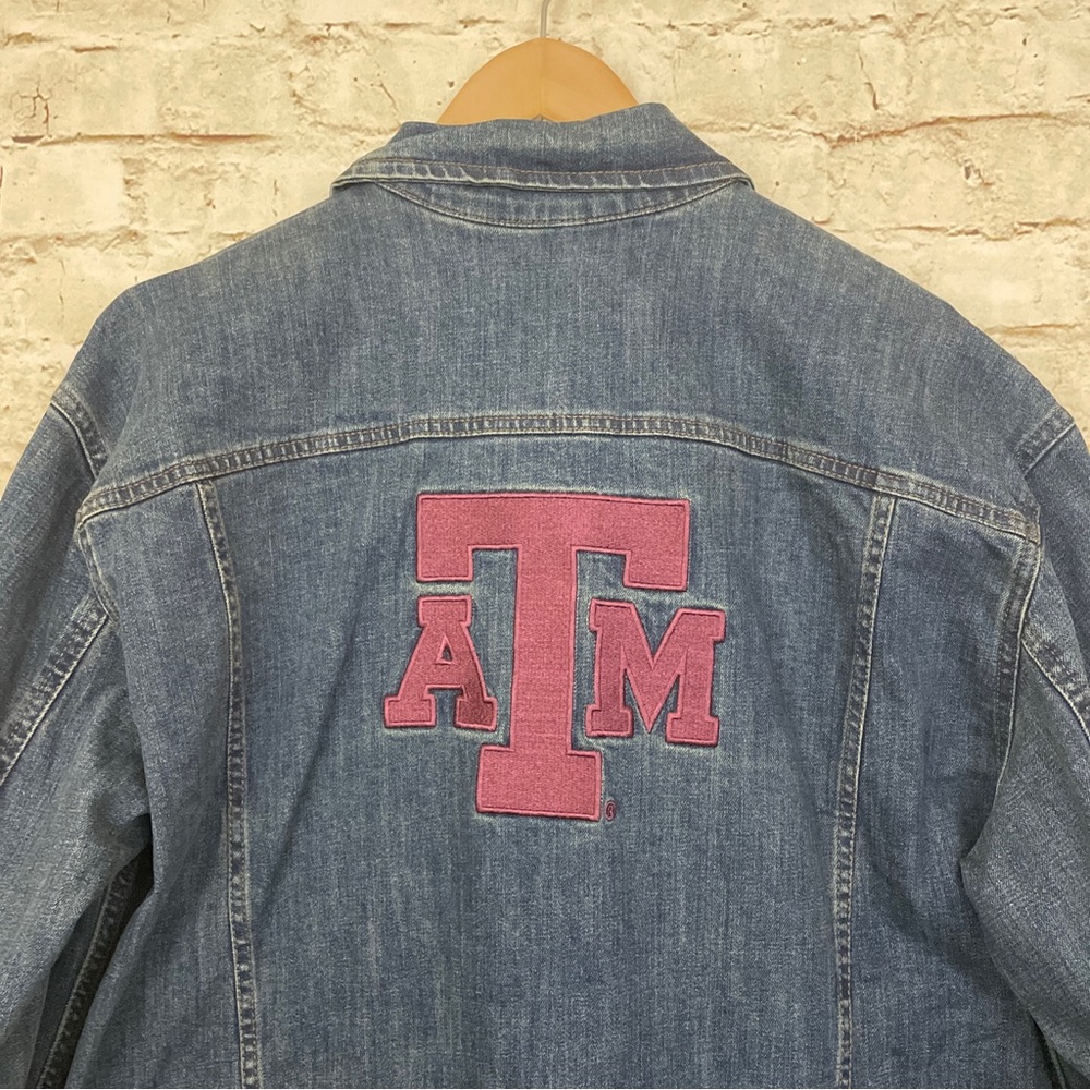 Wrangler Retro men’s unisex Texas A&M Aggies denim jacket with Emboridery large